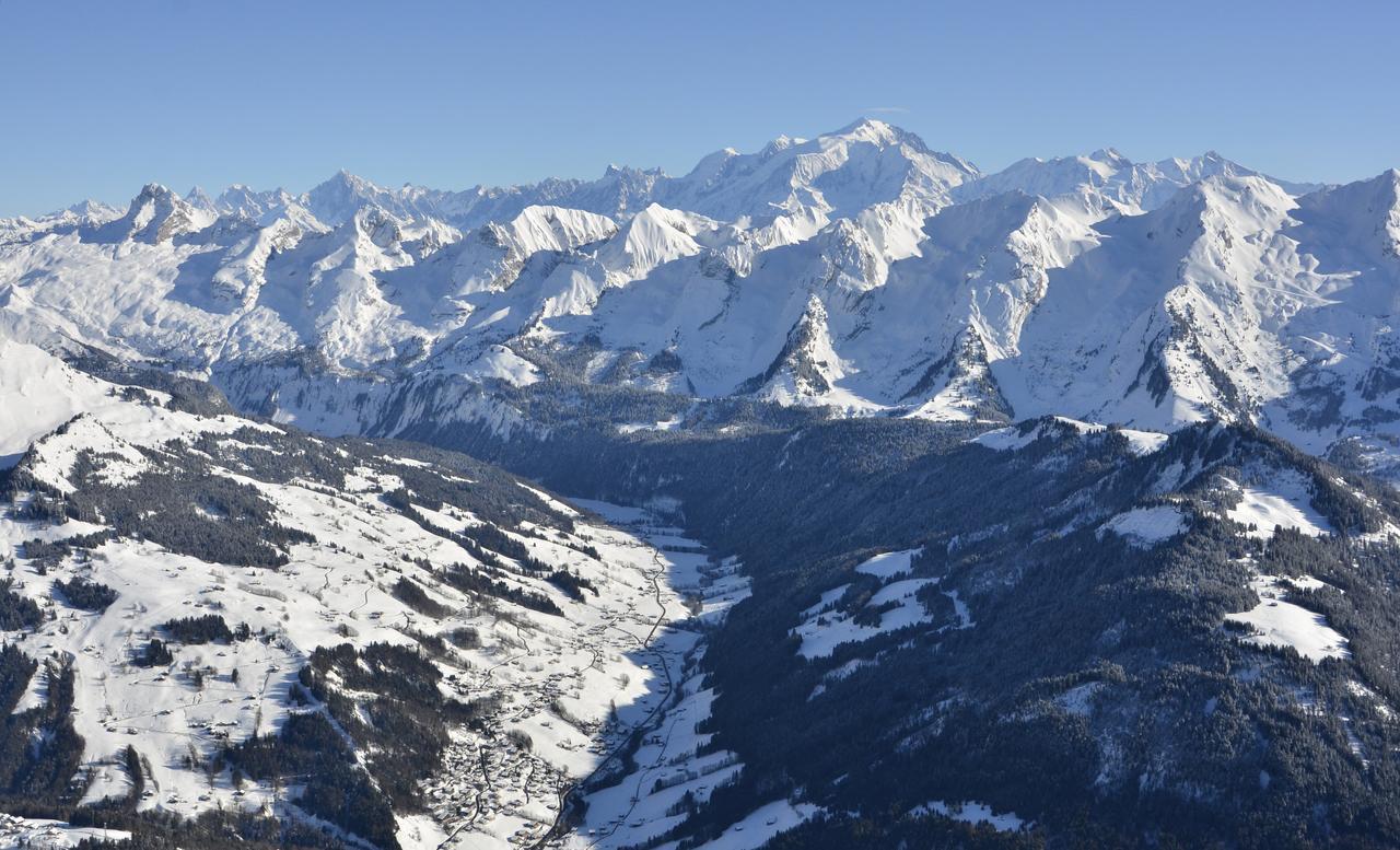 Les Cimes Aparthotel La Clusaz Exterior foto